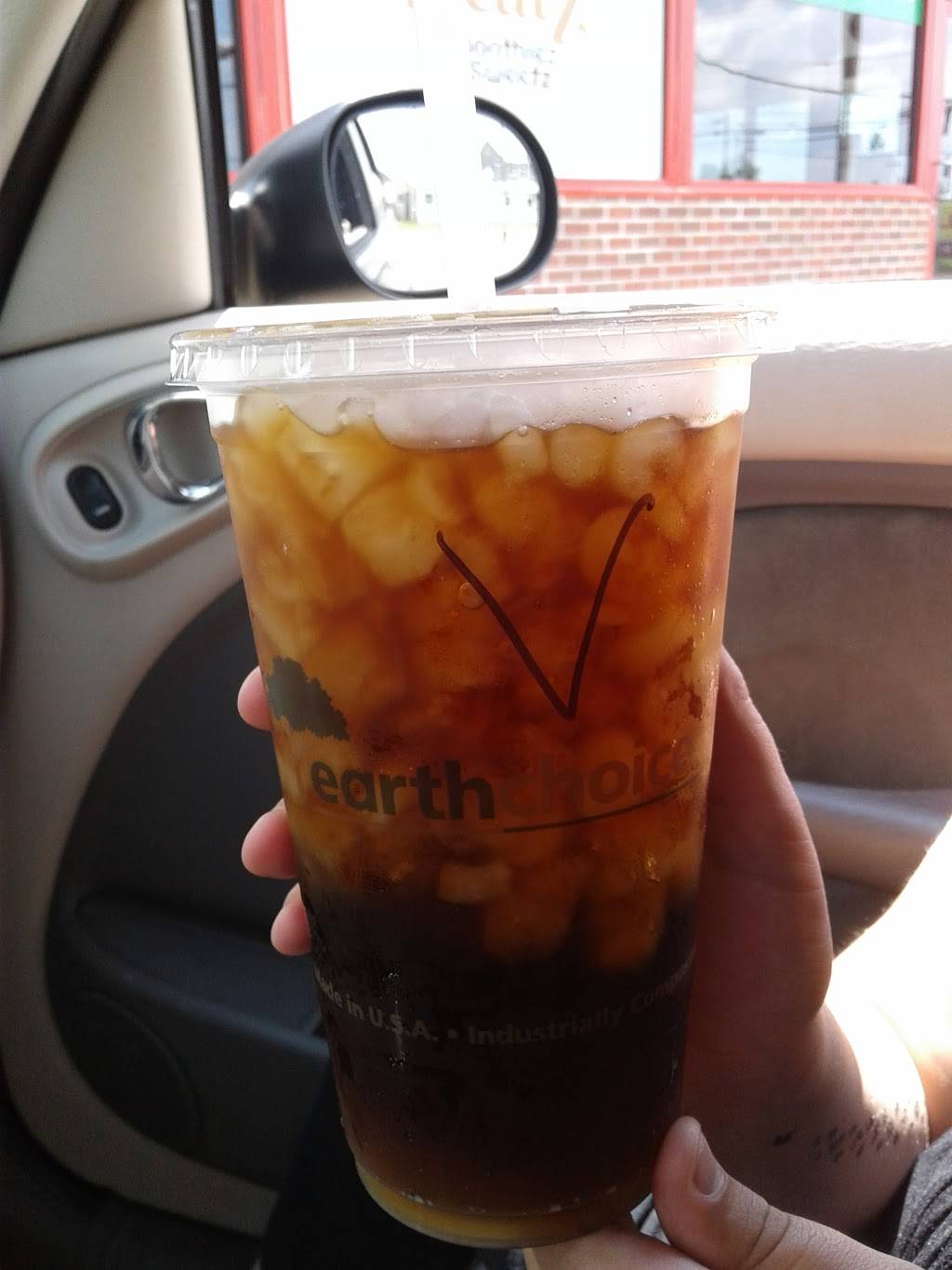 Eatz & Treatz | restaurant | 1261 W Maple St, Hartville, OH 44632, USA | 3302676099 OR +1 330-267-6099