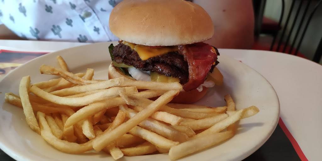 Steak n Shake | restaurant | 1253 Hampton Ave, St. Louis, MO 63139, USA | 3146467200 OR +1 314-646-7200