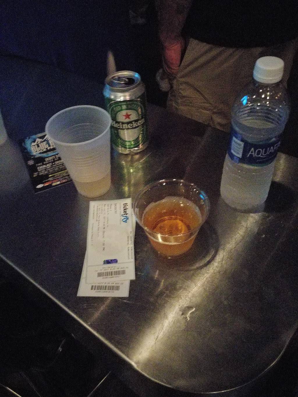 Phase 2 Dining & Entertainment | night club | 4009 Murray Pl, Lynchburg, VA 24501, USA | 4348463206 OR +1 434-846-3206