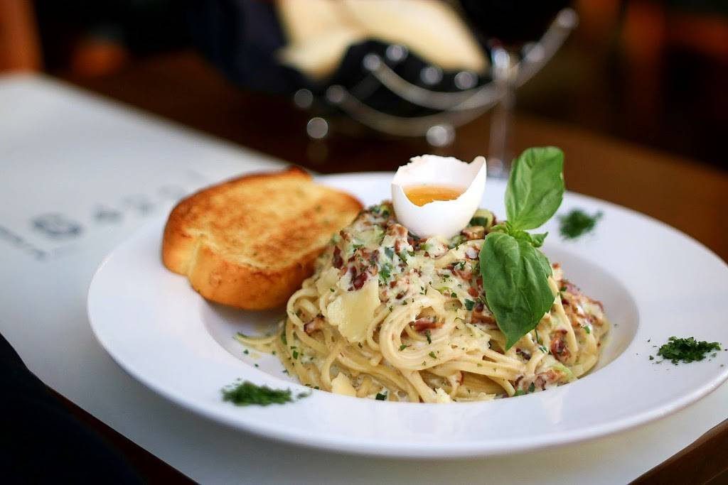 Gare 422 | restaurant | 422 Boulevard Monseigneur-Dubois, Saint-Jérôme, QC J7Y 3L8, Canada | 4504327776 OR +1 450-432-7776