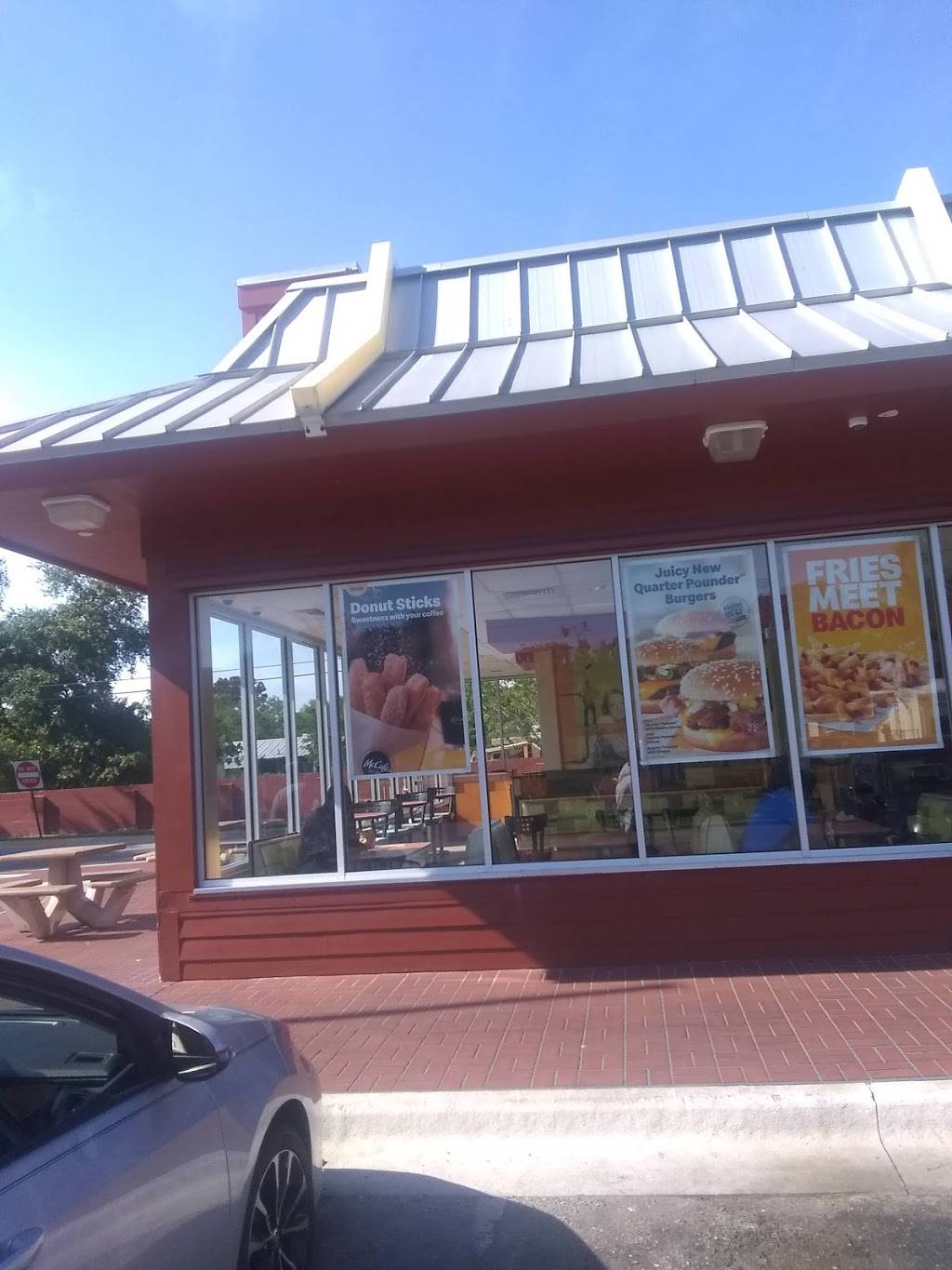 McDonalds | cafe | 1612 Delaware Ave, Fort Pierce, FL 34950, USA | 7724618060 OR +1 772-461-8060