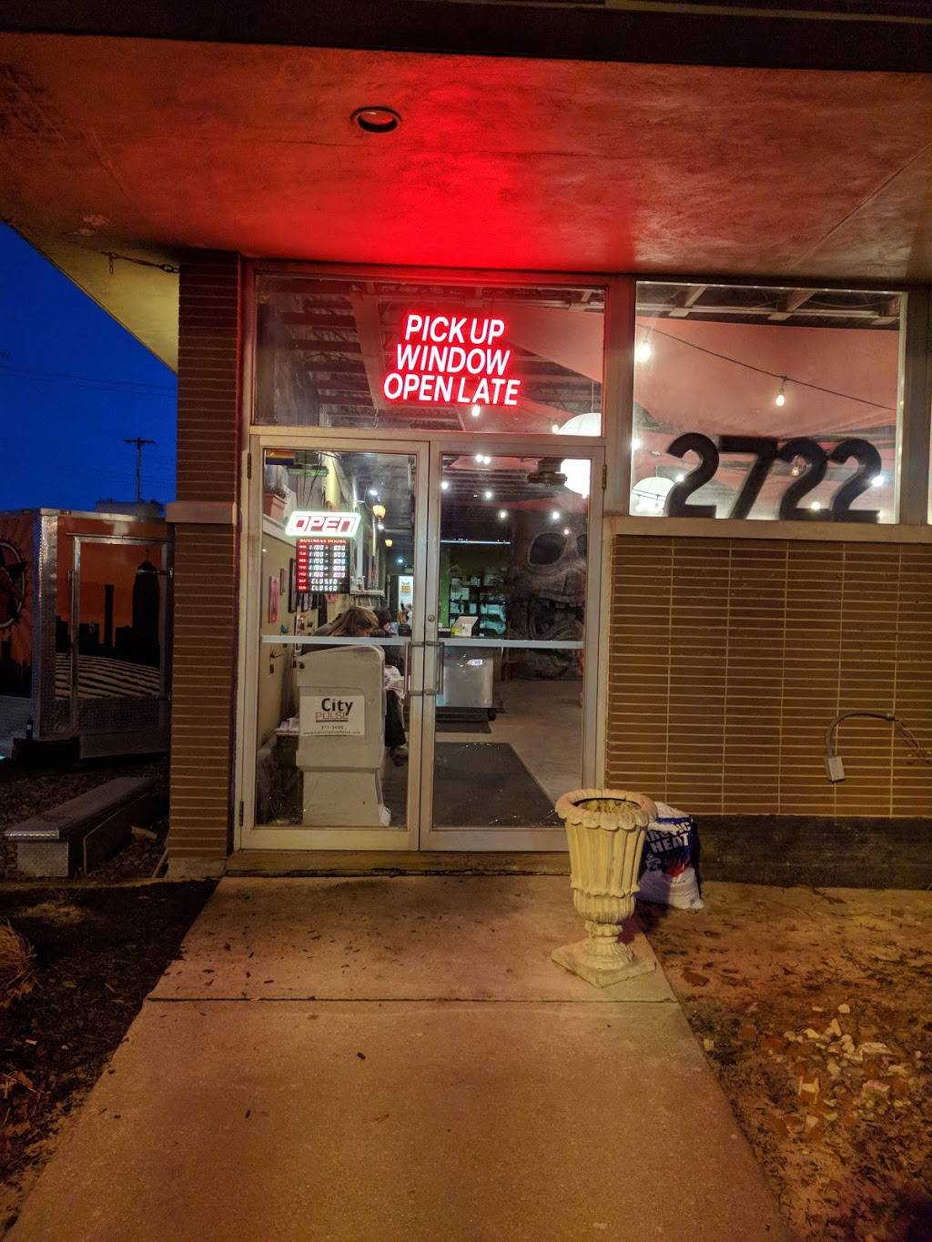 The Peoples Kitchen | restaurant | 2722 E Michigan Ave, Lansing, MI 48912, USA | 5175075730 OR +1 517-507-5730