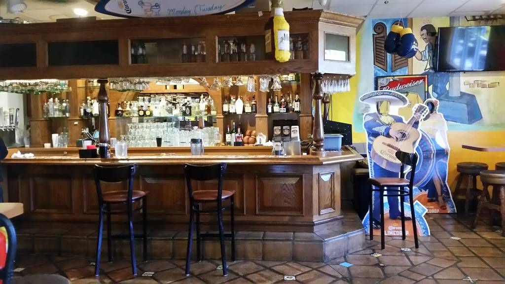 Cancun Mexican & Seafood | restaurant | 15550 Main St, Hesperia, CA 92345, USA | 7609567720 OR +1 760-956-7720