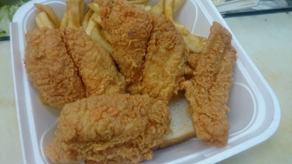 Buffalo Sams | restaurant | 508 S Kostner Ave, Chicago, IL 60624, USA | 7735334000 OR +1 773-533-4000