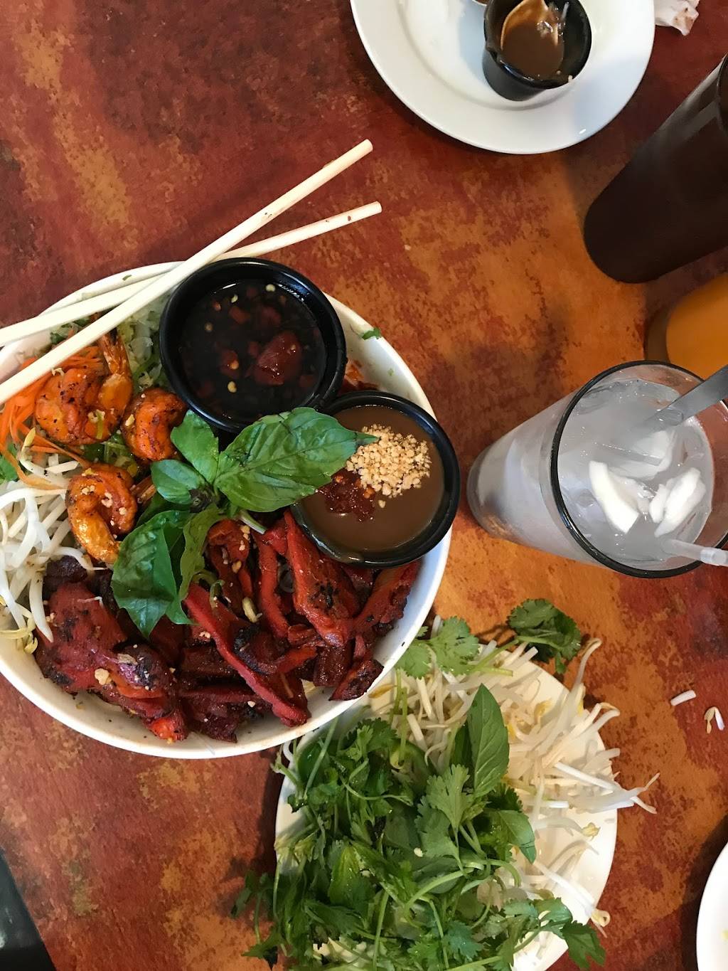 Pho Dat Thanh | restaurant | 510 York Rd, Towson, MD 21204, USA | 4102969118 OR +1 410-296-9118