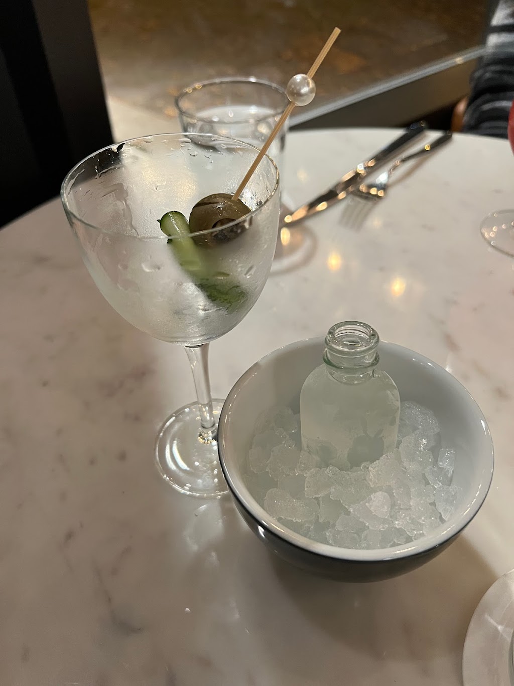 Birdies | restaurant | 305 W Broad St, Richmond, VA 23220, USA | 8045259321 OR +1 804-525-9321