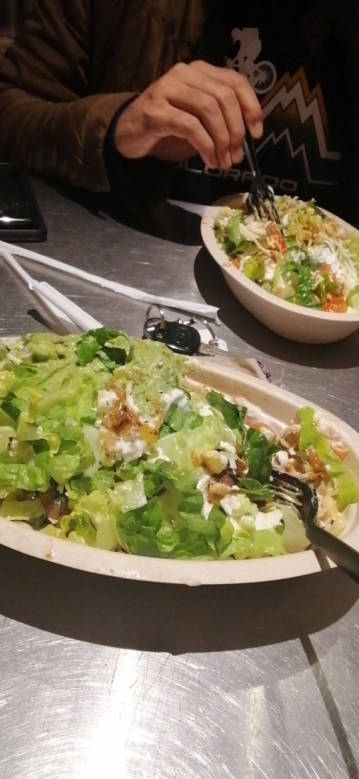 Chipotle Mexican Grill | restaurant | 1835 Hilliard Rome Rd, Hilliard, OH 43026, USA | 6149218206 OR +1 614-921-8206