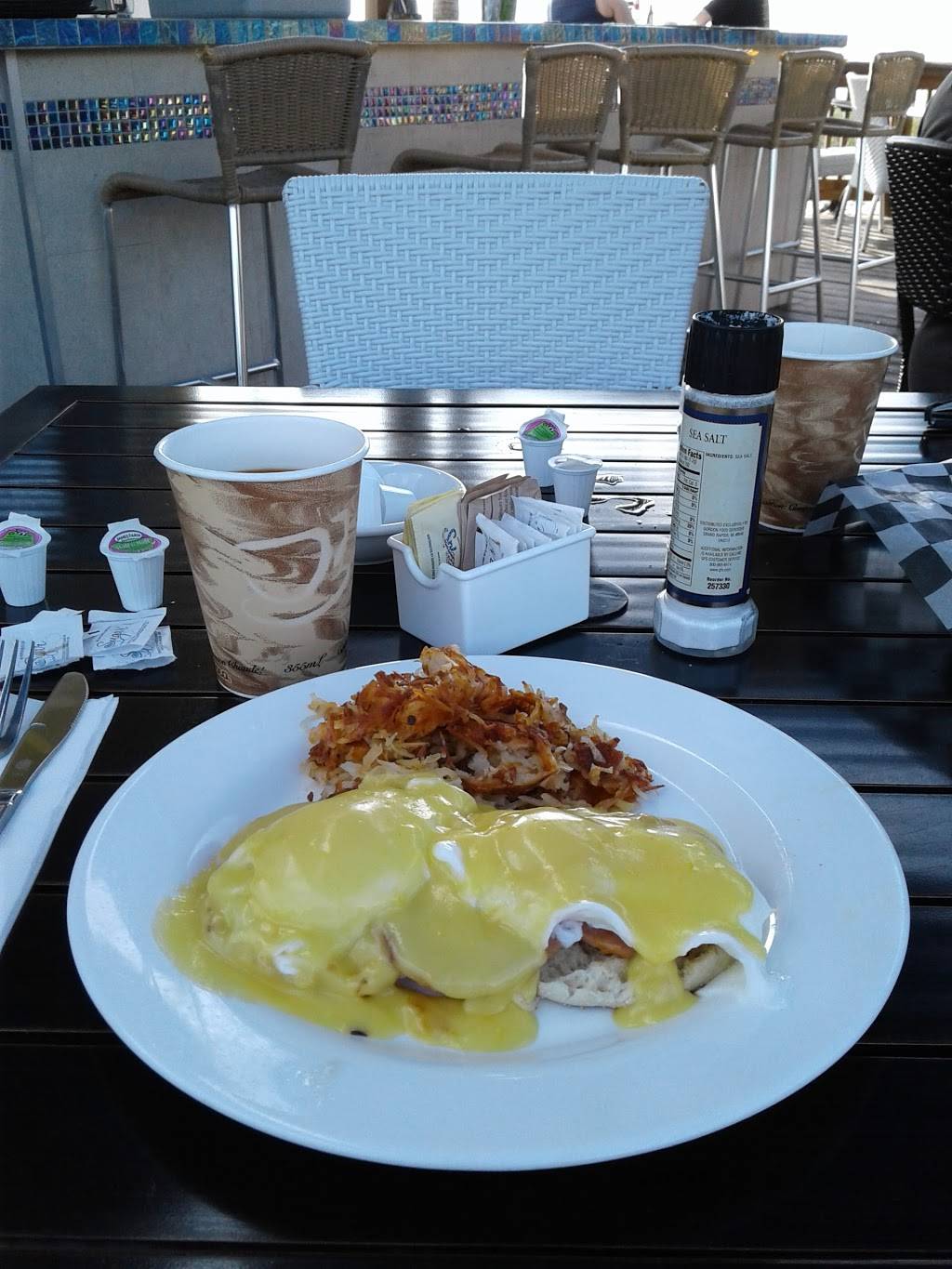 Dunkin | bakery | 1 N Federal Hwy, Pompano Beach, FL 33062, USA | 9543172380 OR +1 954-317-2380