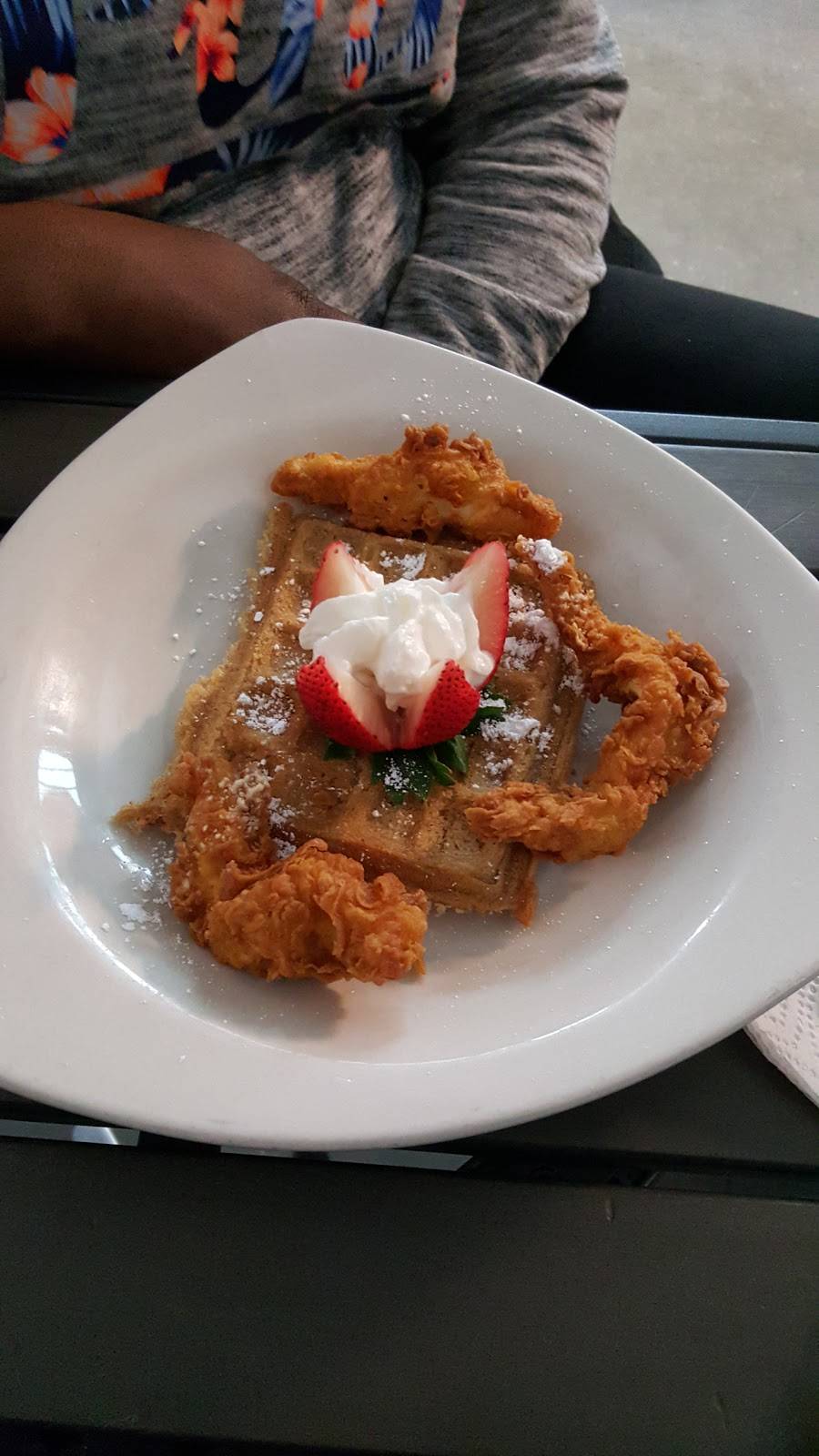 Pikliz Cafe and Lounge | restaurant | 903 Franklin Ave, Brooklyn, NY 11225, USA | 3476272191 OR +1 347-627-2191