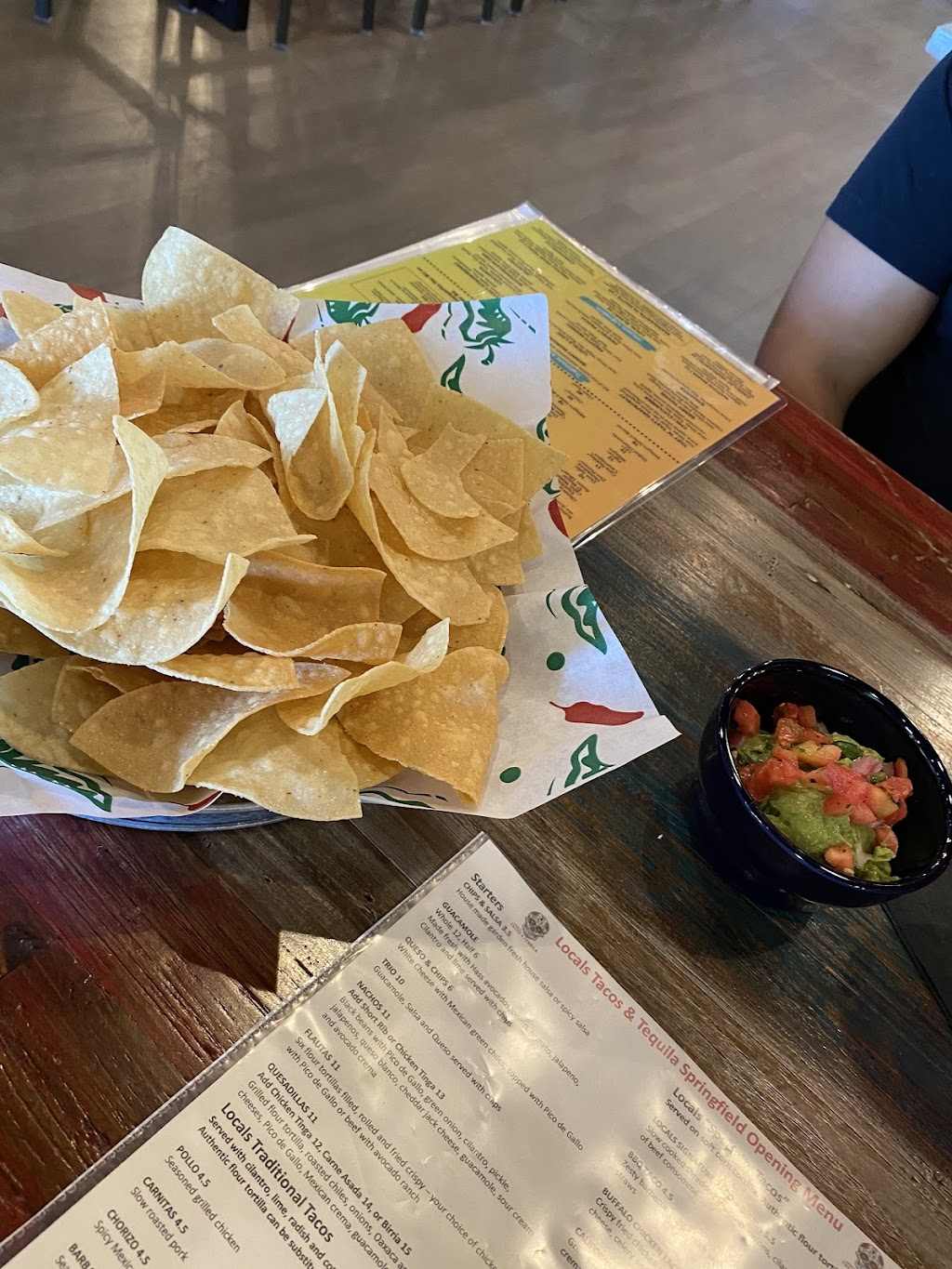 Locals Tacos and Tequila - West Springfield | restaurant | 8326 Old Keene Mill Rd, West Springfield, VA 22152, USA | 5717772227 OR +1 571-777-2227