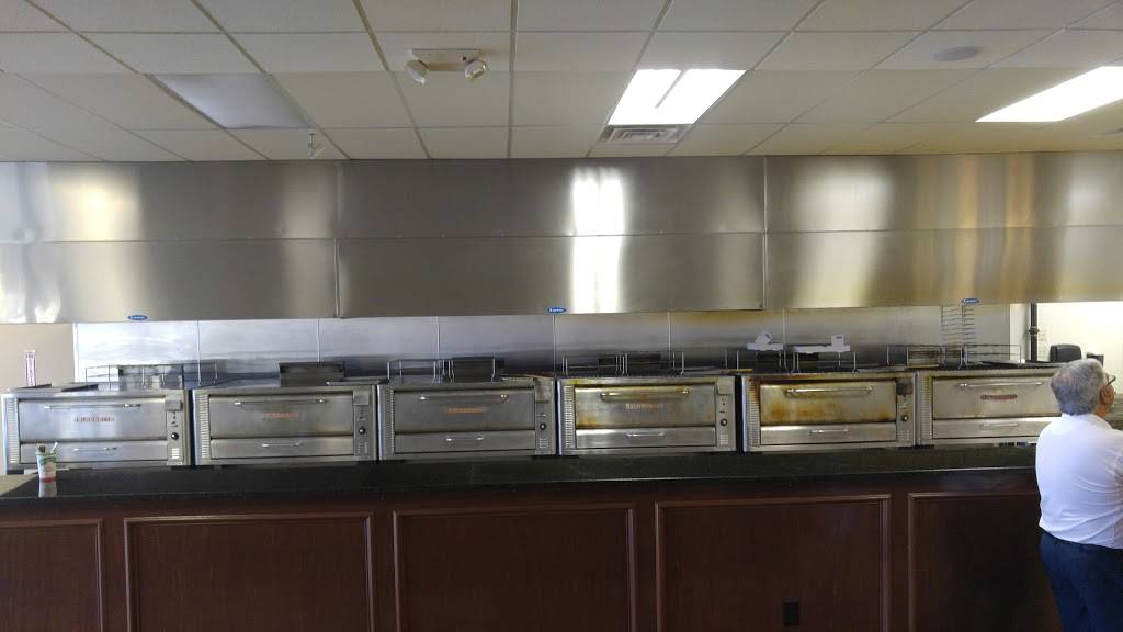 Wedgewood Fernando Pizza | restaurant | 2348 E State St, Salem, OH 44460, USA | 3303322014 OR +1 330-332-2014