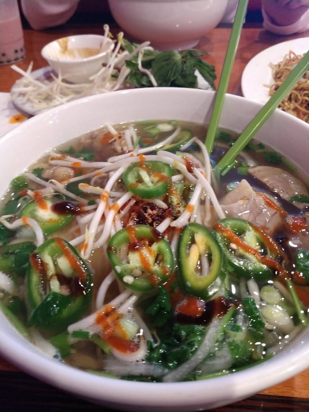 Saigon One | restaurant | 901 N Carpenter Rd #61, Modesto, CA 95351, USA | 2092487612 OR +1 209-248-7612