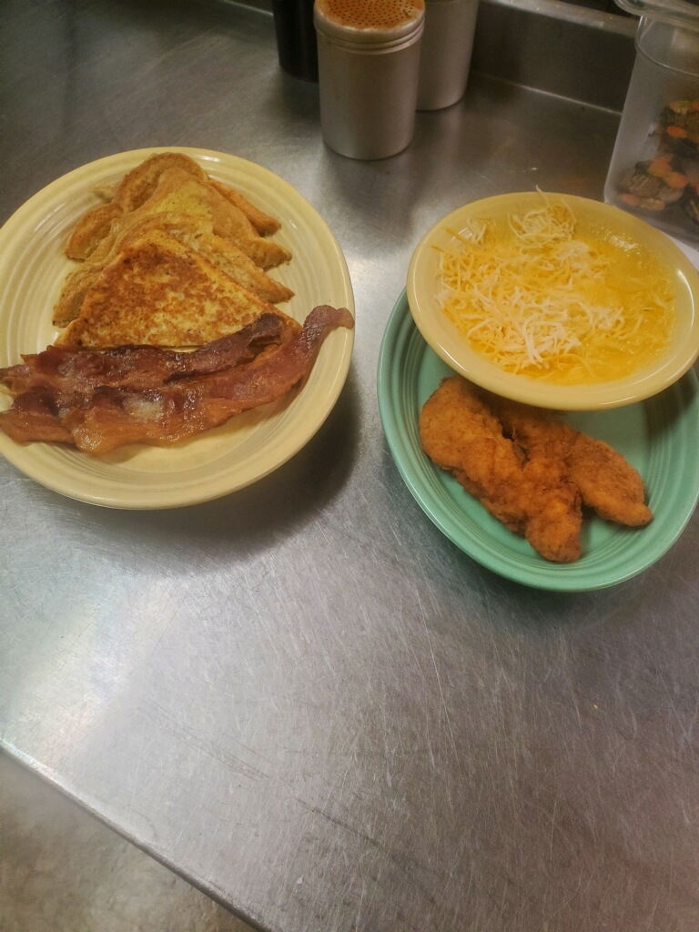 The Brick House Cafe | restaurant | 105 S State St, Harrisville, MI 48740, USA | 9897243149 OR +1 989-724-3149