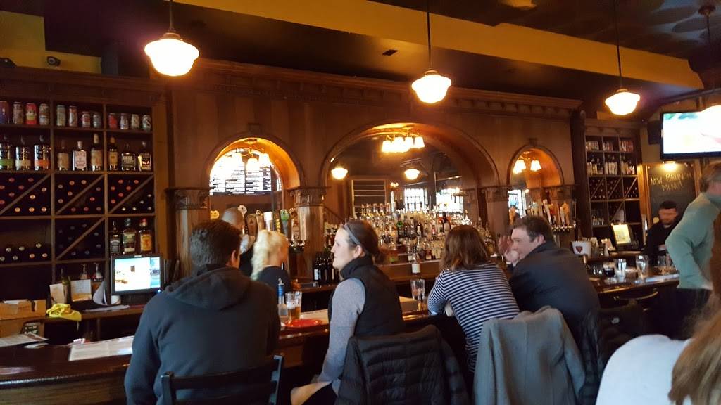 Iron Horse Ale House | restaurant | 6158 N Northwest Hwy, Chicago, IL 60631, USA | 7737631800 OR +1 773-763-1800