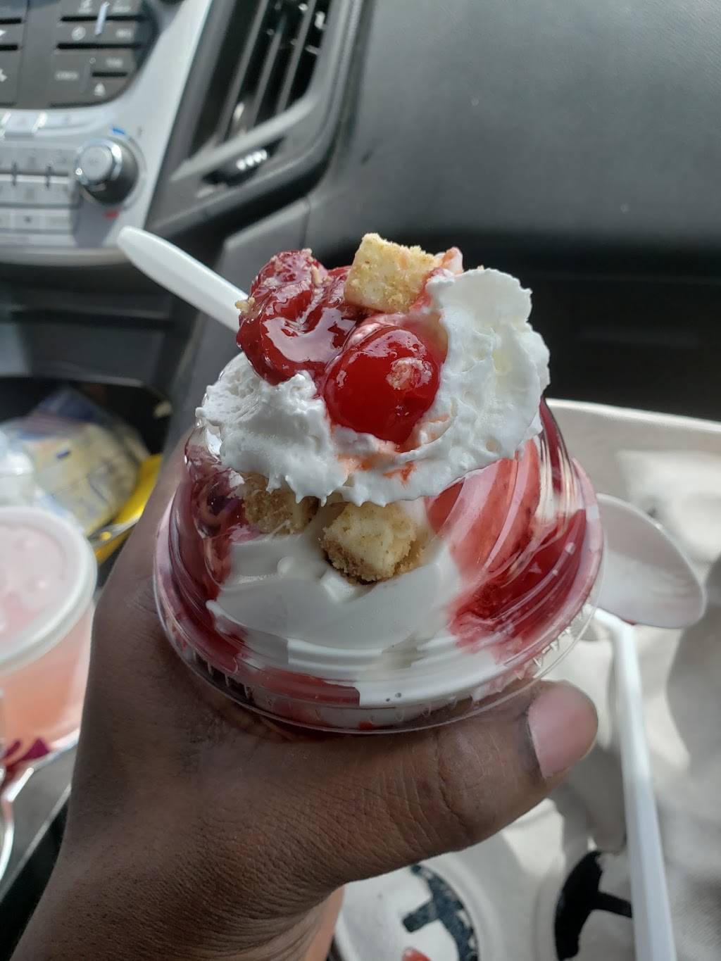 A&W | restaurant | 1467 Southfield Rd, Lincoln Park, MI 48146, USA | 3133825090 OR +1 313-382-5090