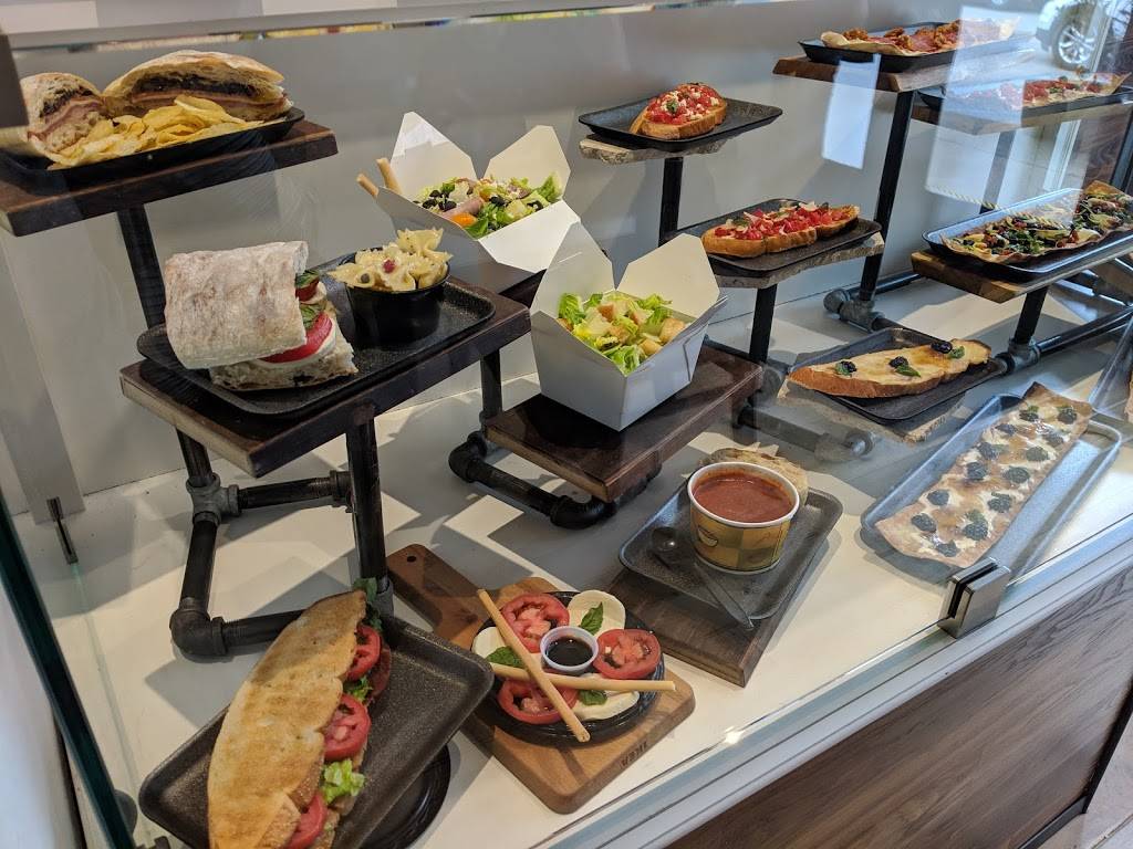 Panzas Tapping Italy | restaurant | 107 N Rogers St, Waxahachie, TX 75165, USA | 2148691269 OR +1 214-869-1269