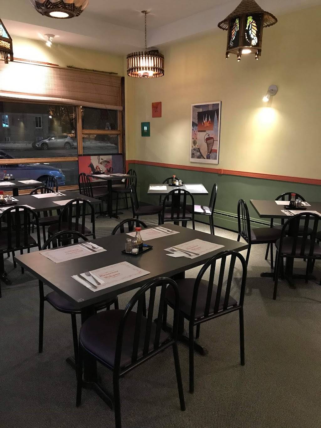 Nouilles Express Halal | restaurant | 325 Boul Henri-Bourassa E, Montréal, QC H3L 1C2, Canada | 5143350054 OR +1 514-335-0054