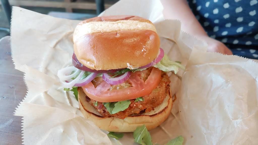 Farm Burger | restaurant | 5170 Town Center Blvd Suite 410, Peachtree Corners, GA 30092, USA | 6786916222 OR +1 678-691-6222