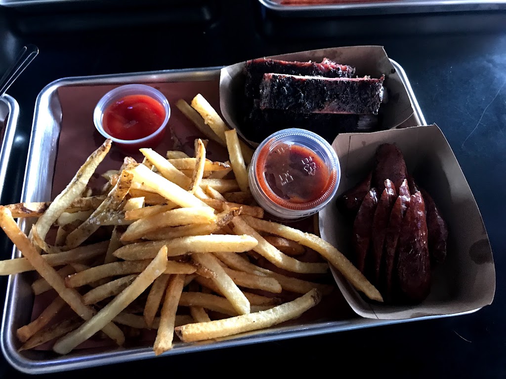 Hanks Texas BBQ - Clintonville | restaurant | 2941 N High St, Columbus, OH 43202, USA | 6149726020 OR +1 614-972-6020