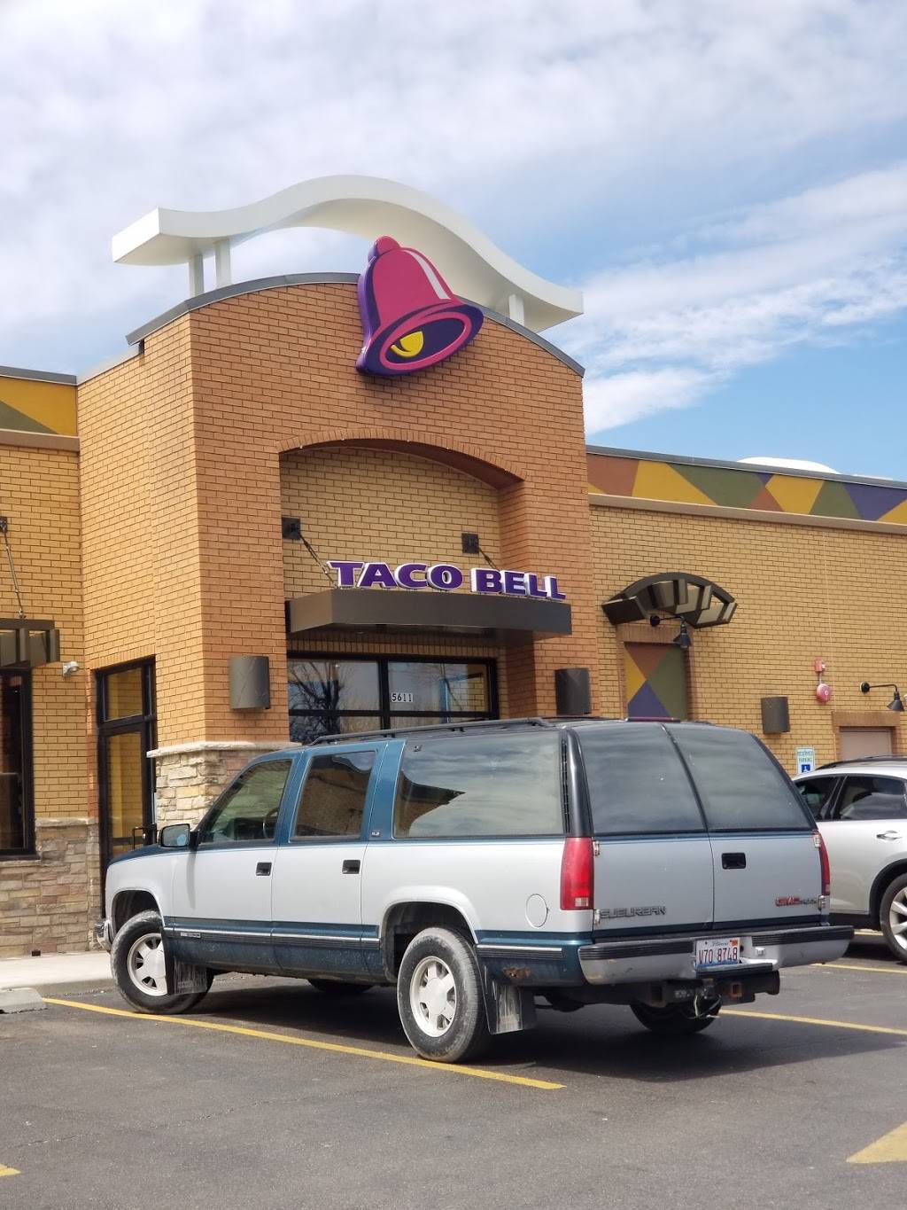 Taco Bell | meal takeaway | 5611 South La Grange Road, Countryside, IL 60525, USA | 7083545535 OR +1 708-354-5535