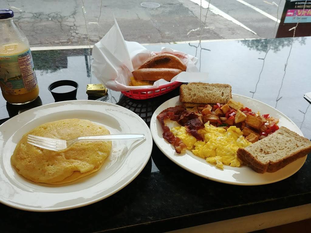 Stage Door Deli | restaurant | 1324 King St, Alexandria, VA 22314, USA | 7038367885 OR +1 703-836-7885