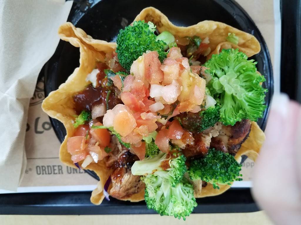 El Pollo Loco | restaurant | 4645 W Commerce St, San Antonio, TX 78237, USA | 2107097451 OR +1 210-709-7451