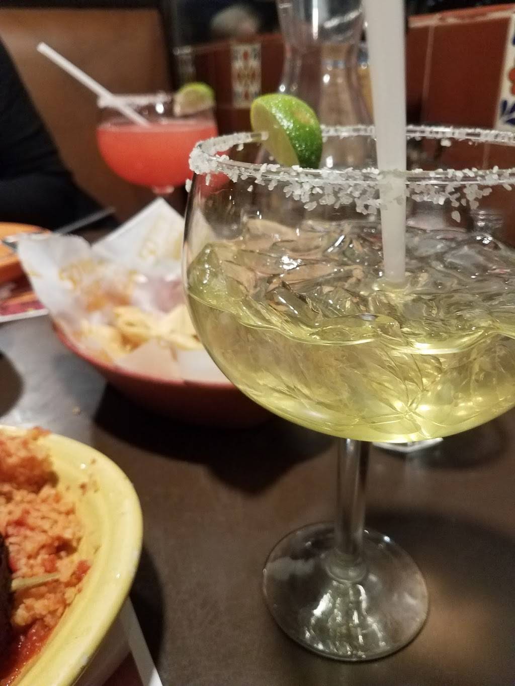 Pepes Mexican Restaurant | restaurant | 6911 159th St, Tinley Park, IL 60477, USA | 7084292300 OR +1 708-429-2300