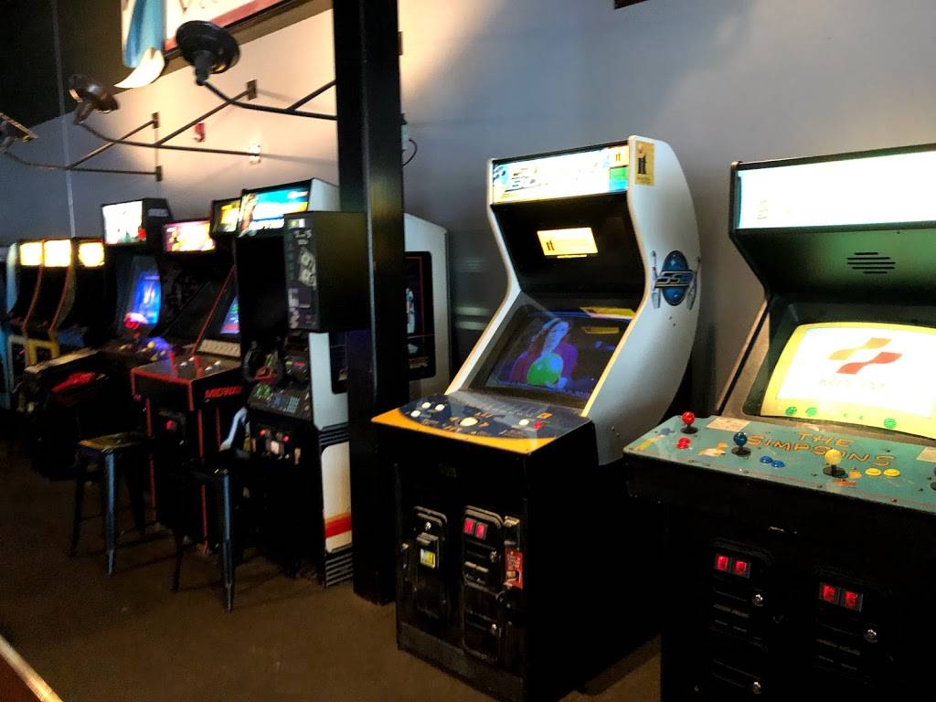 Wings Over Amherst | restaurant | 10 University Dr, Amherst, MA 01002, USA | 4135499464 OR +1 413-549-9464