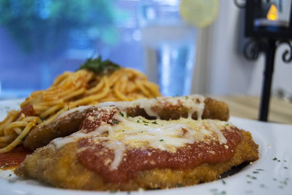 Molto Bene Italian Eatery | restaurant | 18401 Detroit Ave, Lakewood, OH 44107, USA | 2162737333 OR +1 216-273-7333