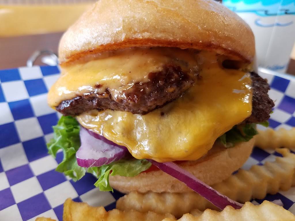 Burger & Cream | restaurant | 403 Grass Valley Hwy, Auburn, CA 95603, USA | 5308881119 OR +1 530-888-1119