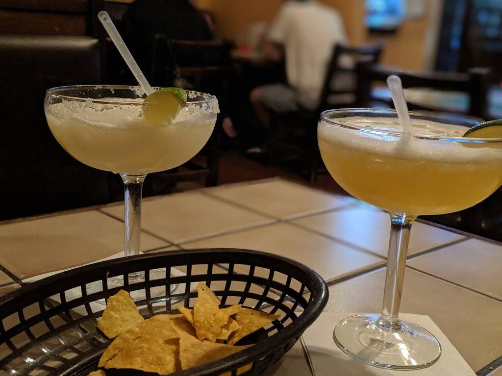 La Paloma Mexican Restaurant | restaurant | 195 Newport Ave, Quincy, MA 02170, USA | 6177730512 OR +1 617-773-0512