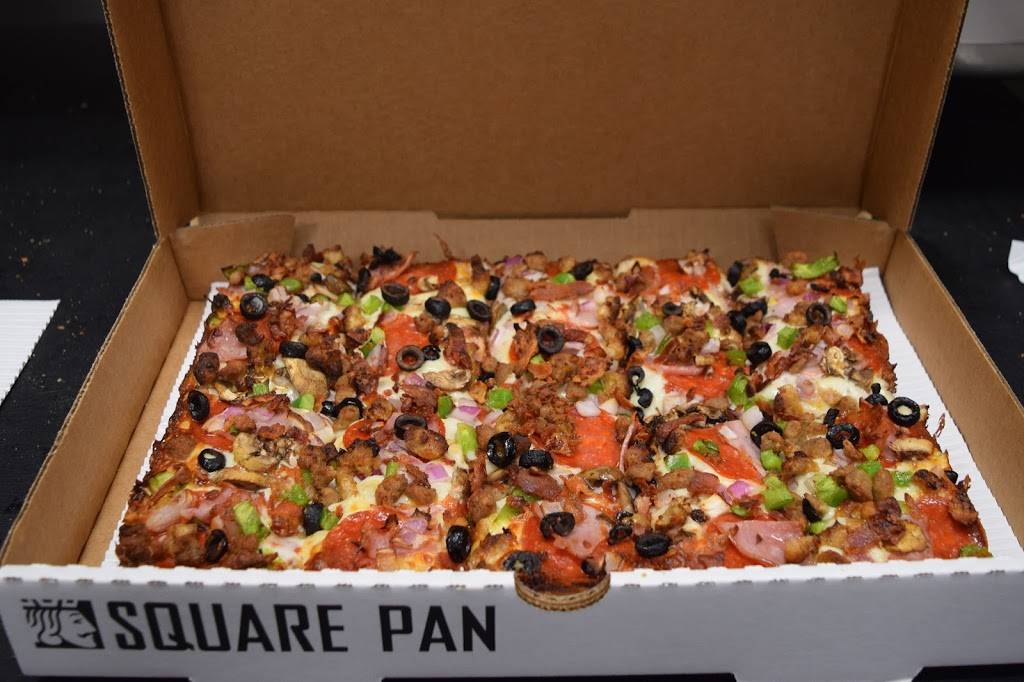 Blackjack Pizza & Salads | meal delivery | 9821 S Parker Rd, Parker, CO 80134, USA | 3038409100 OR +1 303-840-9100