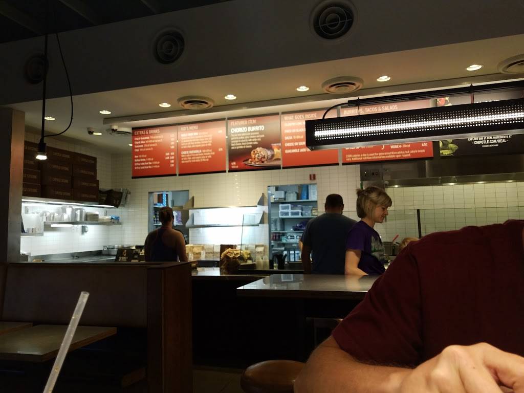 Chipotle Mexican Grill | restaurant | 1620 West Park Square, Xenia, OH 45385, USA | 9373722943 OR +1 937-372-2943