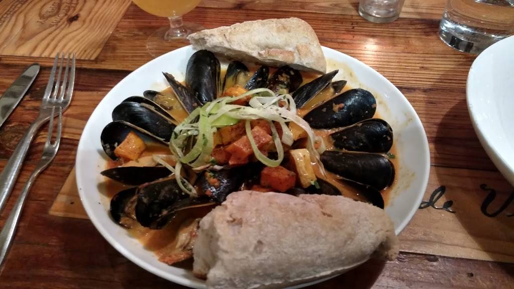 Bar Pastoral | restaurant | 2947 N Broadway, Chicago, IL 60657, USA | 7734724781 OR +1 773-472-4781