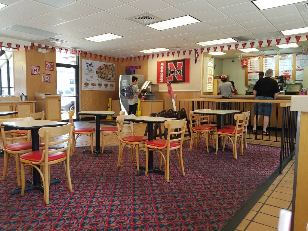 Wendys | restaurant | 1336 Q St, Lincoln, NE 68508, USA | 4024742322 OR +1 402-474-2322