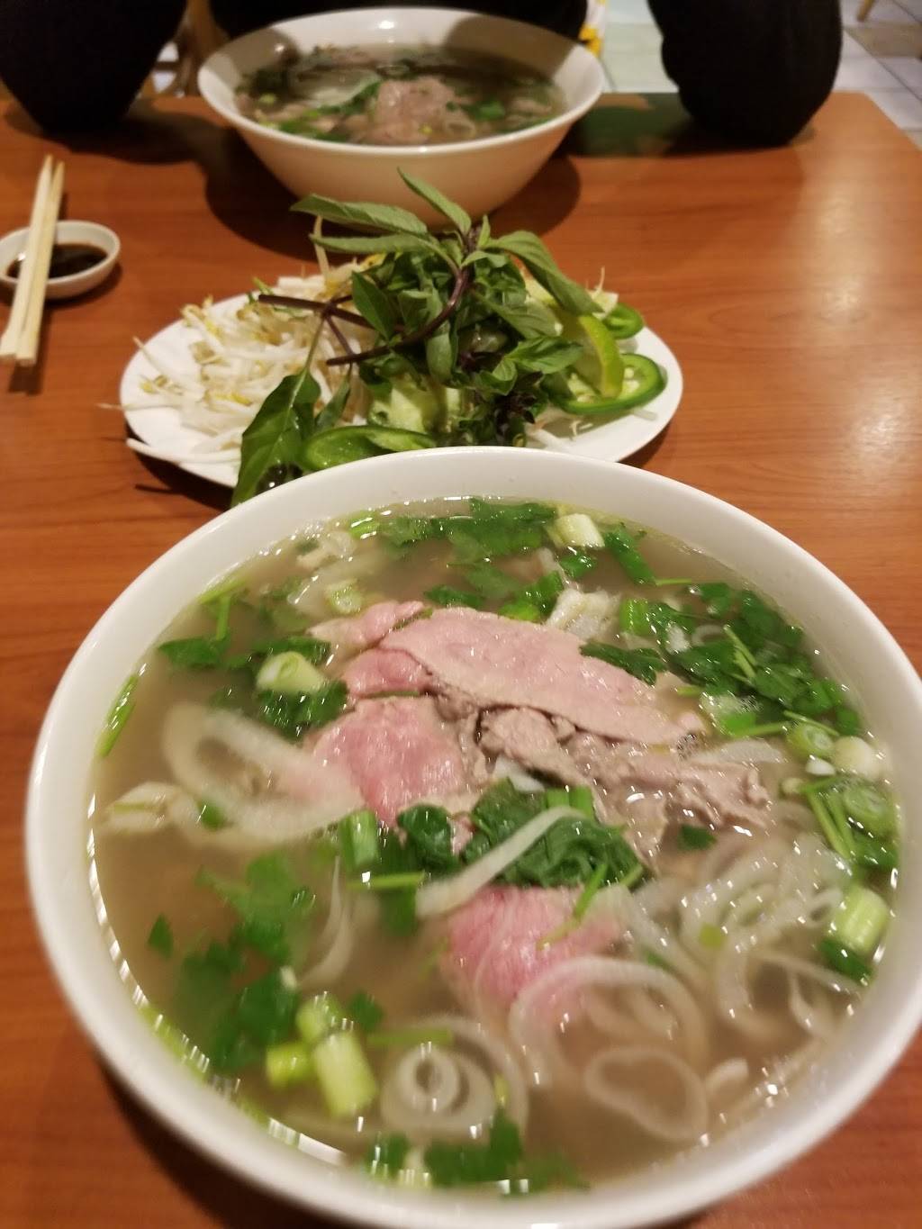 Pho Island Restaurant | restaurant | 3055 S Archibald Ave # F, Ontario, CA 91761, USA | 9099302300 OR +1 909-930-2300