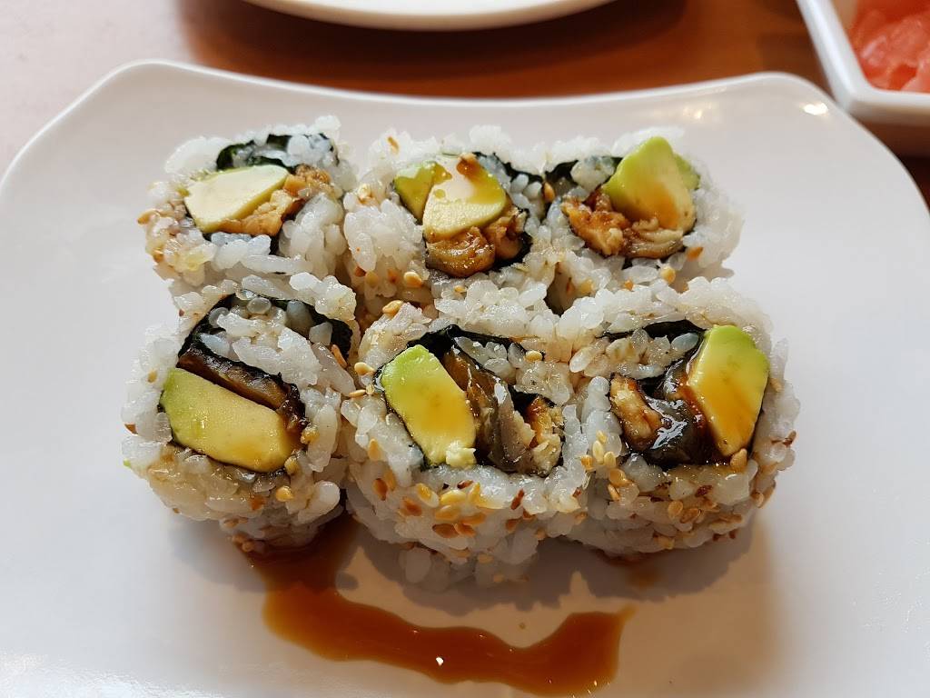 Echo Sushi | restaurant | 2036 Yonge St, Toronto, ON M4S 1Z9, Canada | 4163228861 OR +1 416-322-8861
