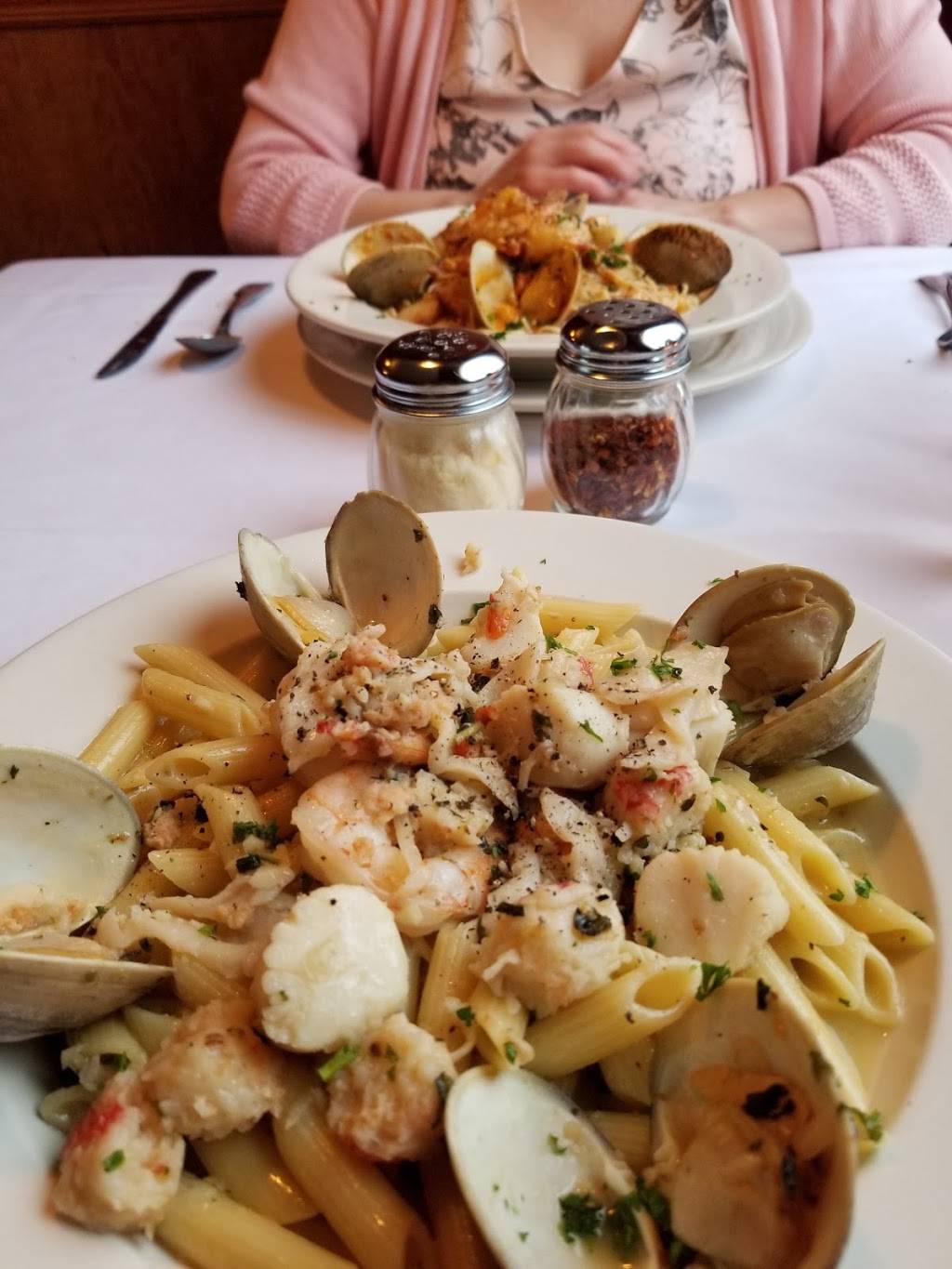 Silvanos Italian Restaurant | restaurant | 68 W Main St, Cambridge, NY 12816, USA | 5186777123 OR +1 518-677-7123