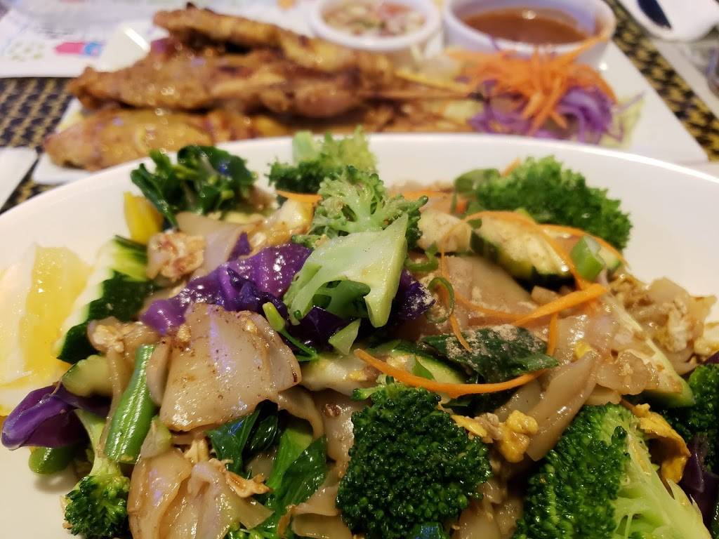 Tuk Tuk Thai Food | restaurant | 254 Shore Rd, Bourne, MA 02532, USA | 7743024358 OR +1 774-302-4358