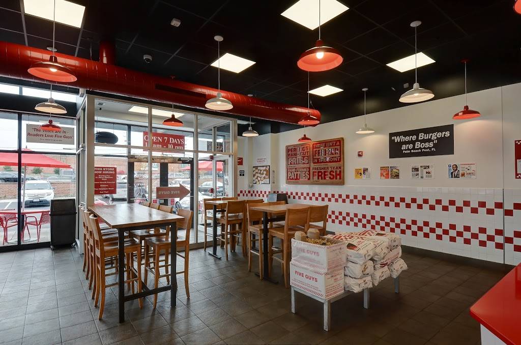 Five Guys | meal takeaway | 9101 Alaking Ct, Walker Mill, MD 20743, USA | 2405326543 OR +1 240-532-6543