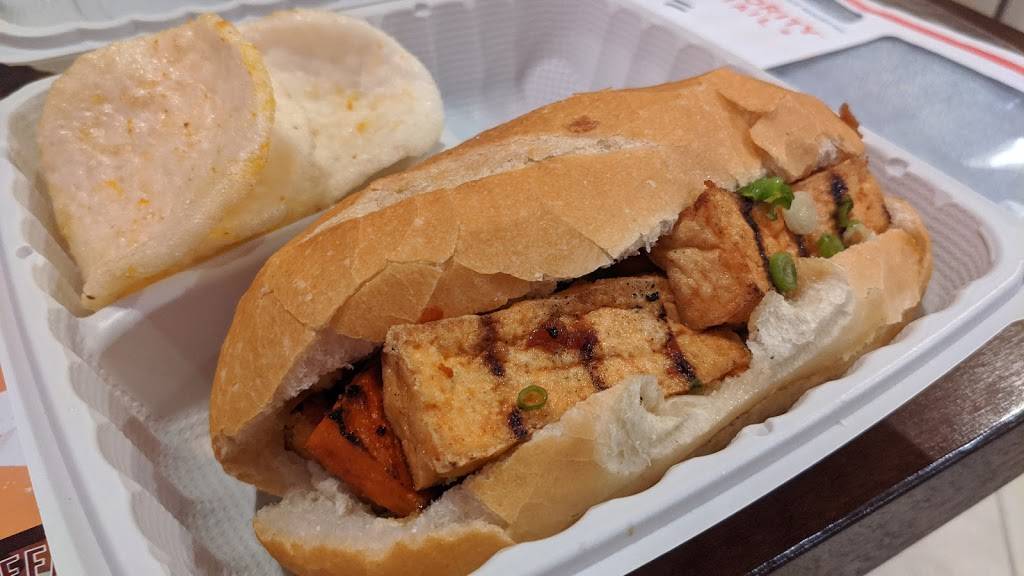 Pho Ca Dao Vietnamese Kitchen | restaurant | 2467 Fenton Pkwy #D104, San Diego, CA 92108, USA | 6196845129 OR +1 619-684-5129