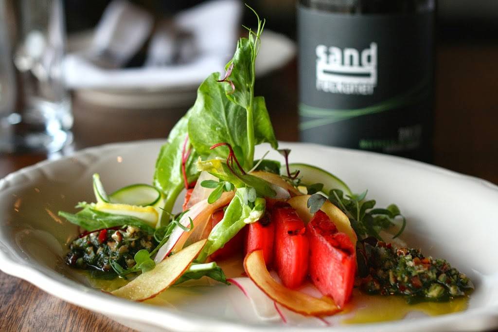 Southern Rail Restaurant | restaurant | 300 W Camelback Rd, Phoenix, AZ 85013, USA | 6022000085 OR +1 602-200-0085