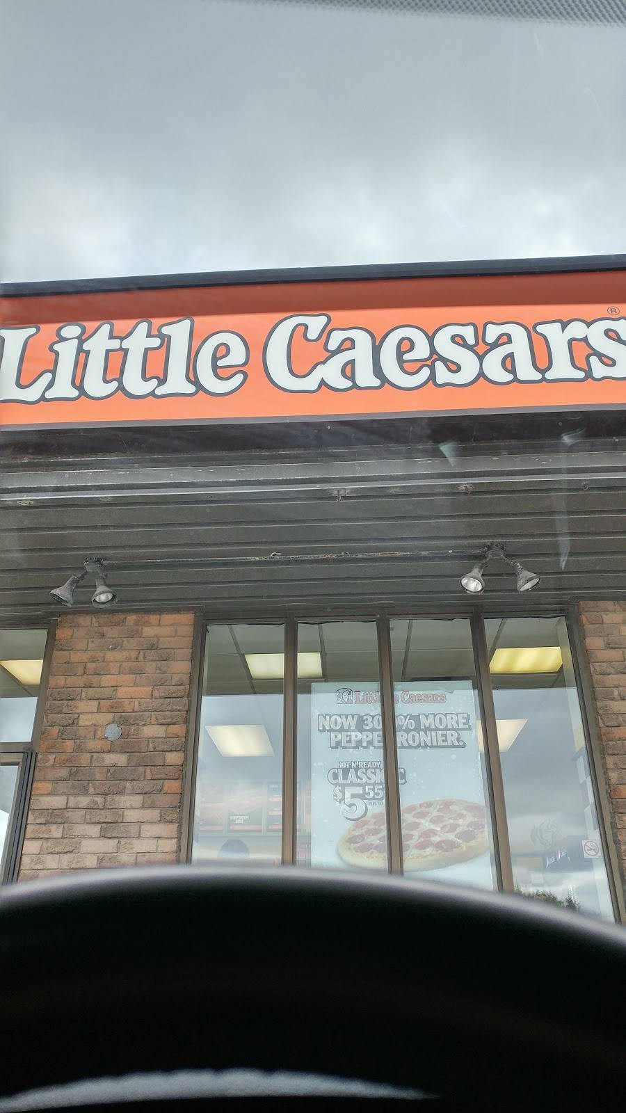 Little Caesars Pizza | meal takeaway | 998 Dundas St, Woodstock, ON N4S 1H3, Canada | 5195331616 OR +1 519-533-1616