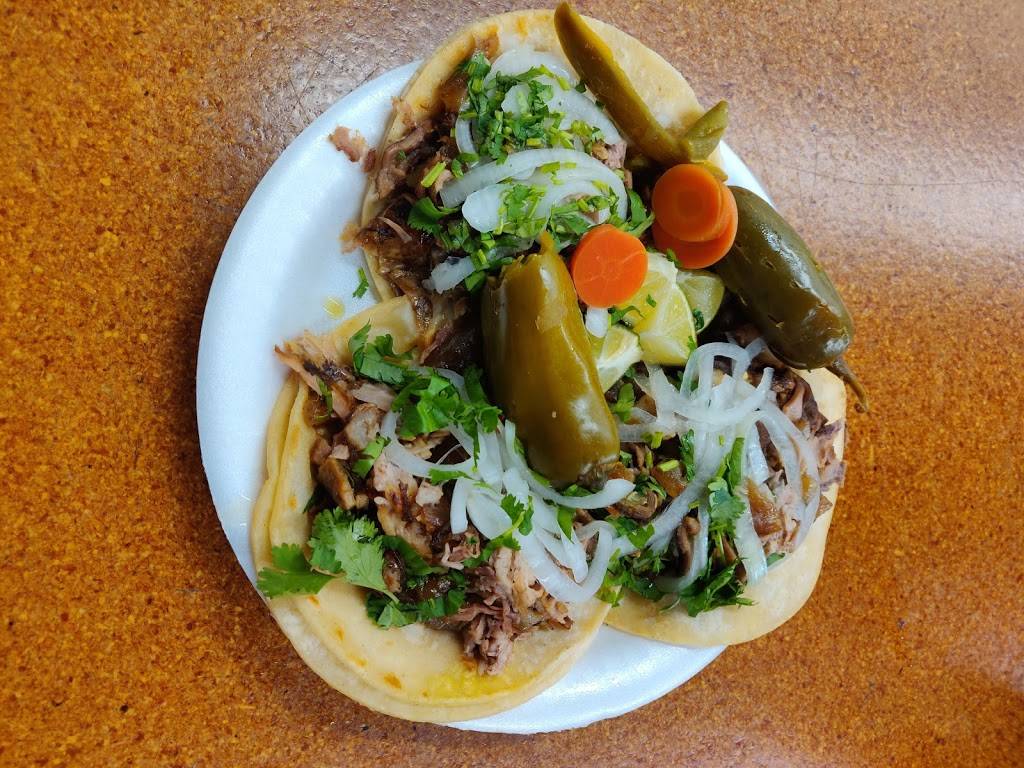 Carnitas el Momo | restaurant | 2411 Fairmount St, Los Angeles, CA 90033, USA | 3236278540 OR +1 323-627-8540