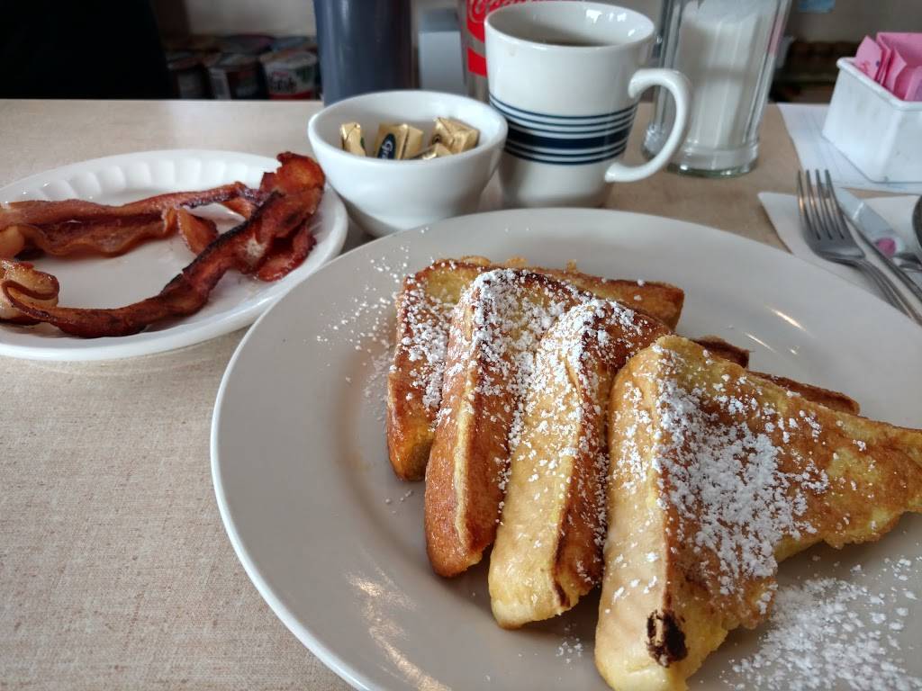 Teds Ice Cream & Restaurant | restaurant | 6204 W North Ave, Wauwatosa, WI 53213, USA | 4142585610 OR +1 414-258-5610