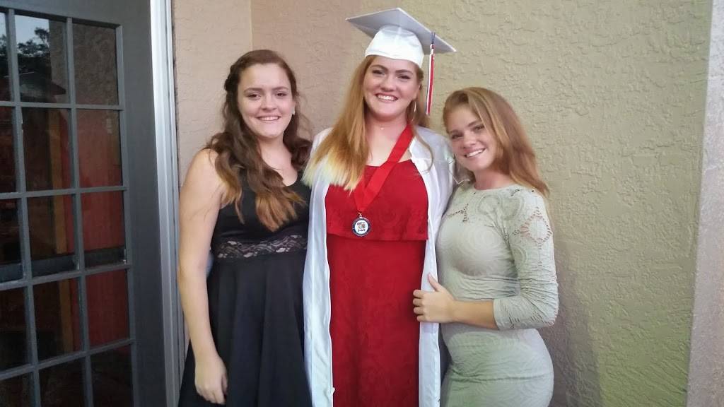 Molcajete LLC | restaurant | 2229 Blue Spruce Way, Tampa, FL 33604, USA | 9417231333 OR +1 941-723-1333