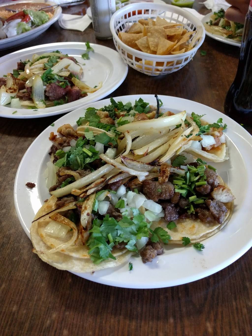 El Taco Loro | restaurant | 1303 N E St, San Bernardino, CA 92405, USA | 9093849665 OR +1 909-384-9665