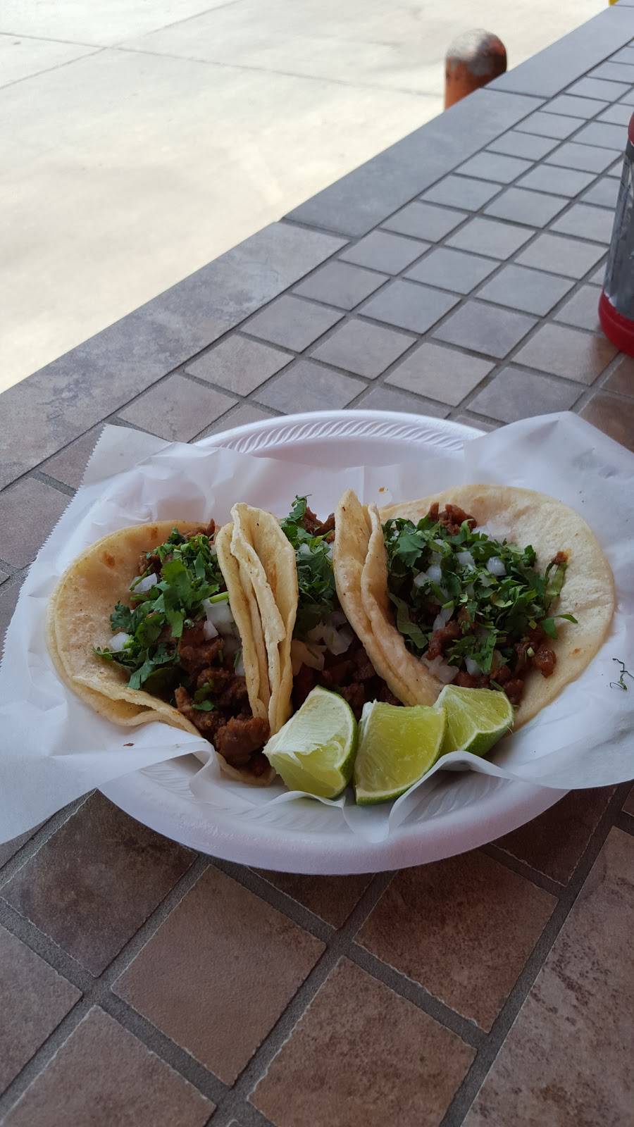 El Tucan Refresqueria | restaurant | 516 Mill Ave, Conroe, TX 77301, USA | 9365396492 OR +1 936-539-6492