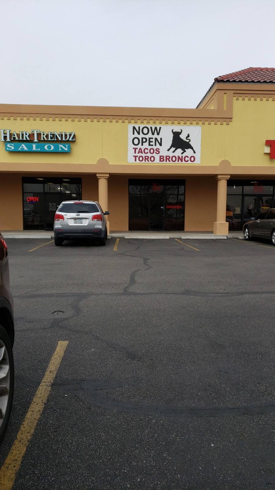 Tacos Toro Bronco | restaurant | 6065 Montana Ave, El Paso, TX 79925, USA | 9152342442 OR +1 915-234-2442