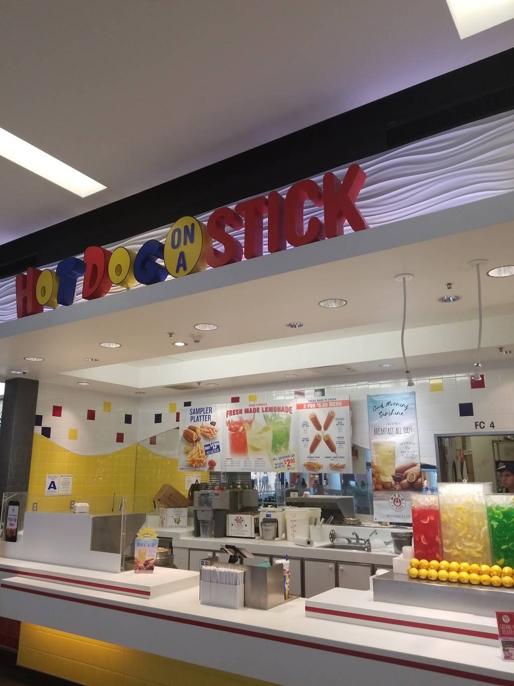 Hot Dog on a Stick | restaurant | 40820 Winchester Rd, Temecula, CA 92591, USA | 9512960549 OR +1 951-296-0549